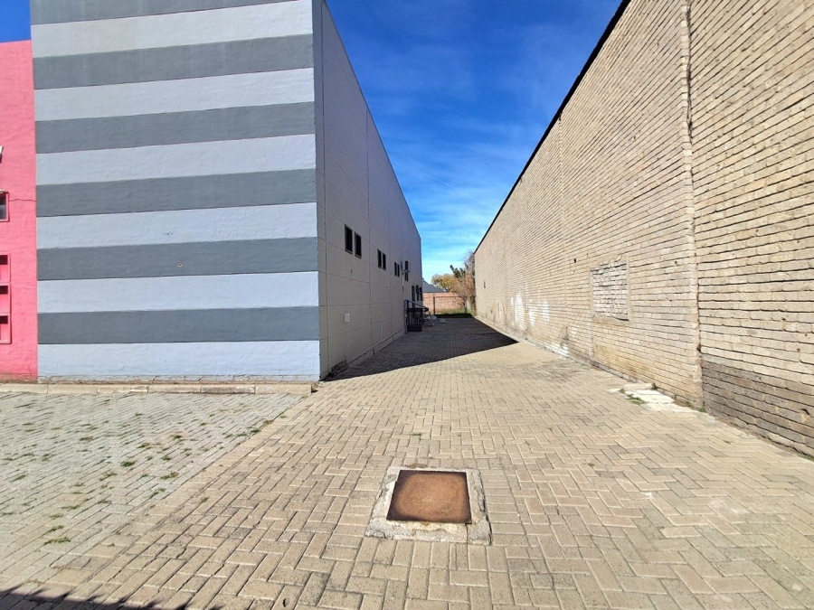 To Let Commercial Property for Rent in Kroonstad Central Free State